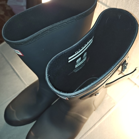 HUNTER Charcoal Rain Boots - Picture 2 of 8